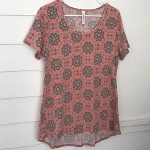 🎉5/$20 Lularoe Classic T shirt orange geometric